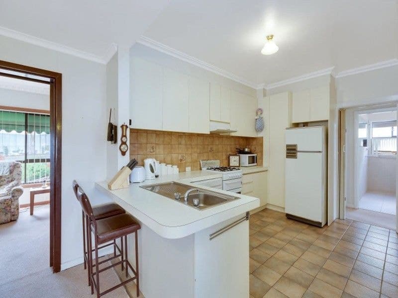 843 Plenty Road, Reservoir VIC 3073, Reservoir - Thumbnail 3