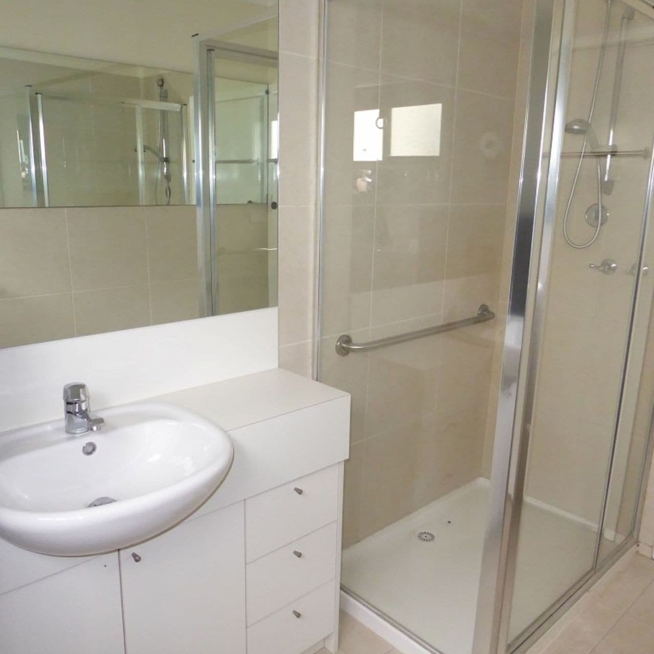 843 Plenty Road, Reservoir VIC 3073, Reservoir - Thumbnail 6