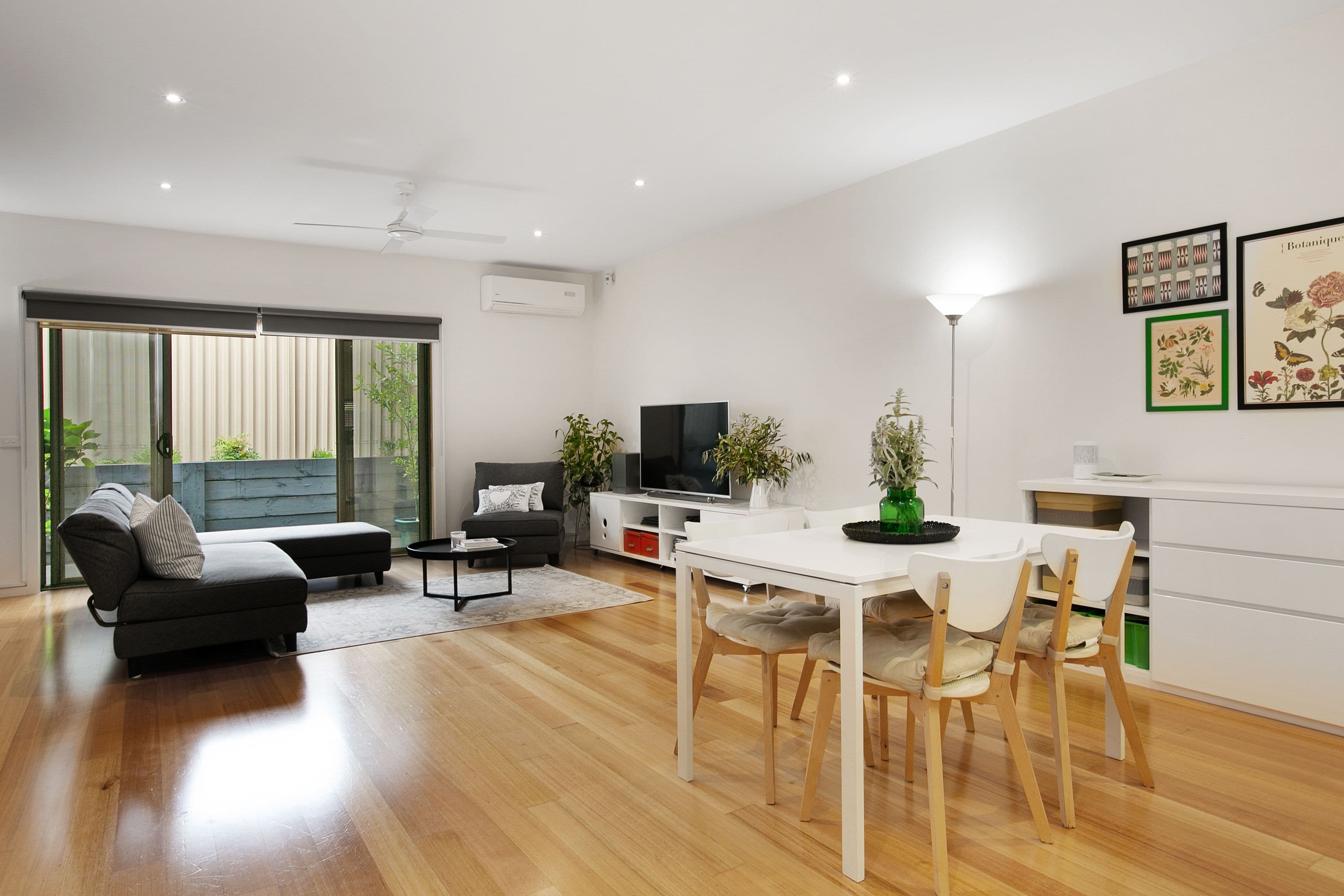 2/16 Lyonsville Avenue, Preston VIC 3072, Preston - Thumbnail 2