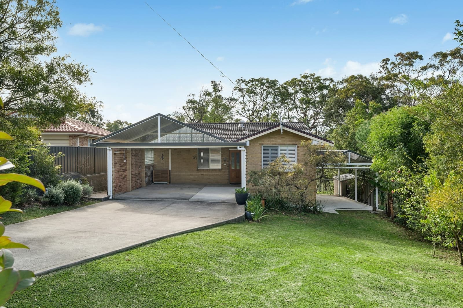 76 Huntley Grange Road, SPRINGWOOD, Springwood - Image 1