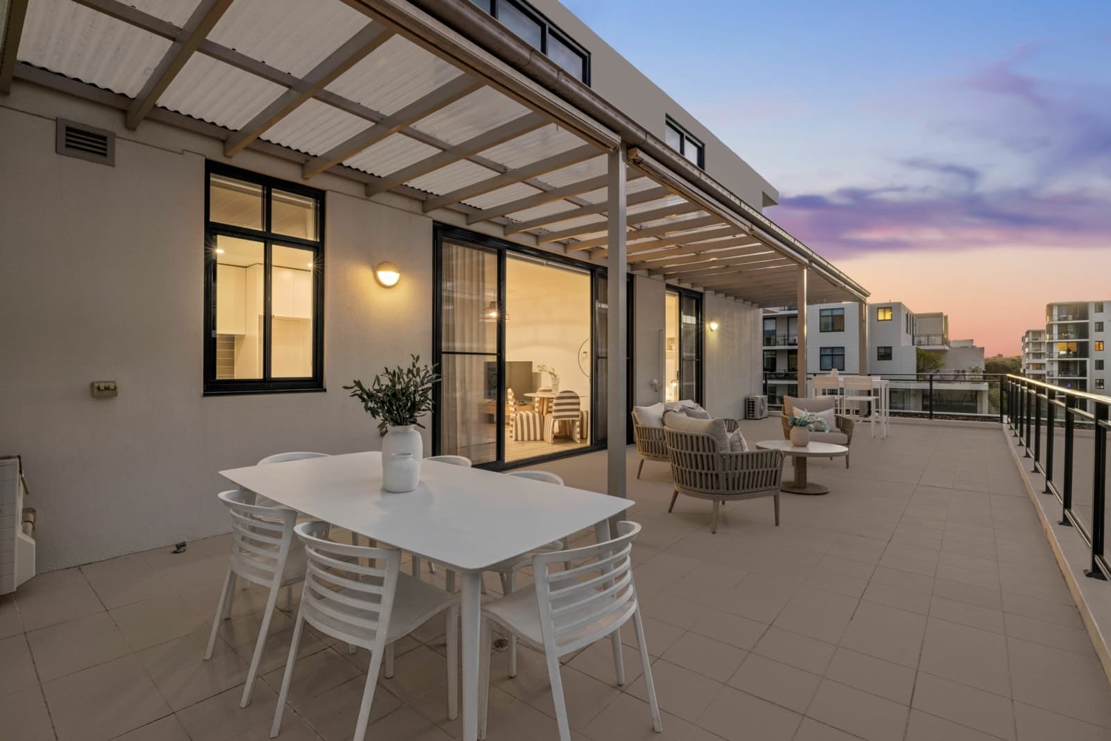 534/21 Marine Parade, WENTWORTH POINT, Wentworth Point - Thumbnail 2