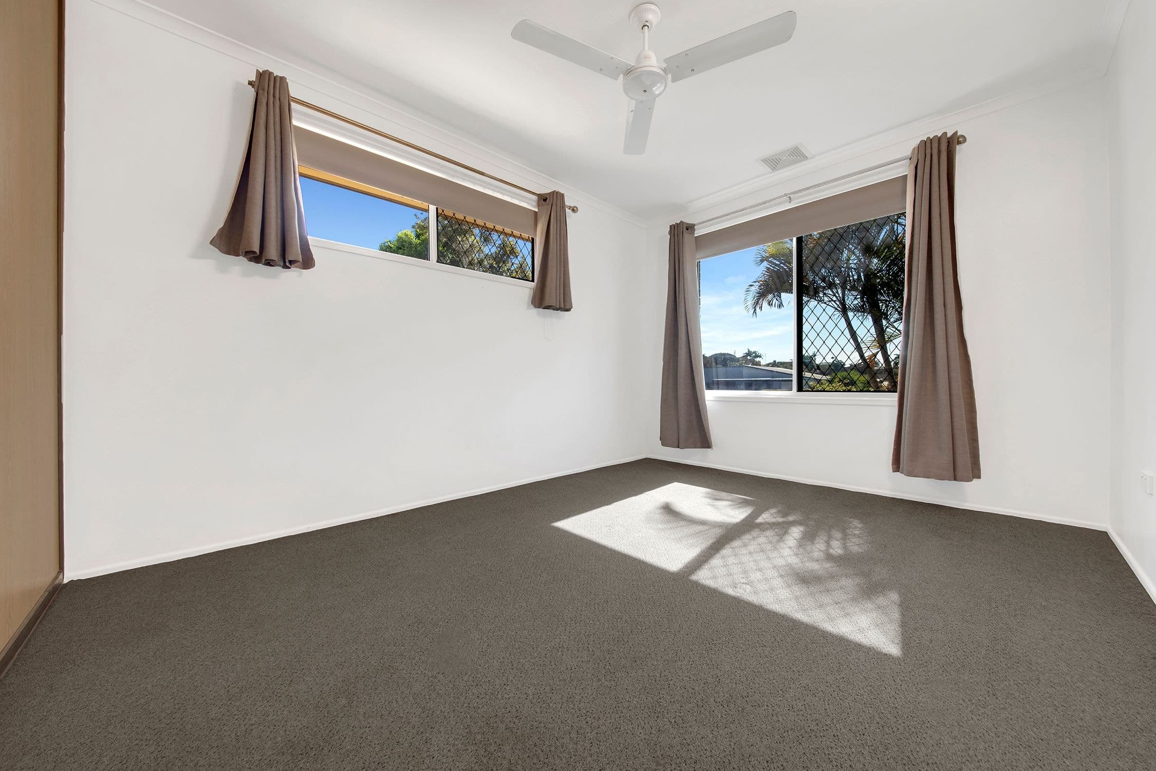 2 Junee Street, Clinton QLD 4680, Clinton - Thumbnail 4