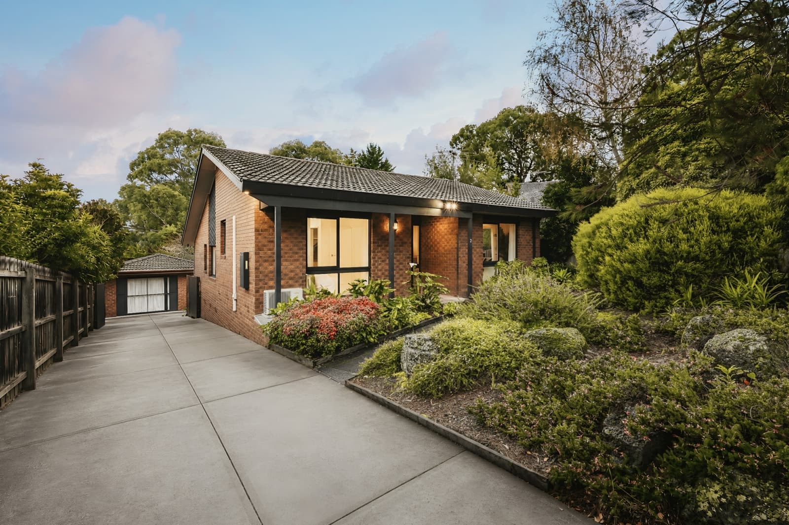 2 Brae Court, ELTHAM NORTH, Eltham North - Image 1
