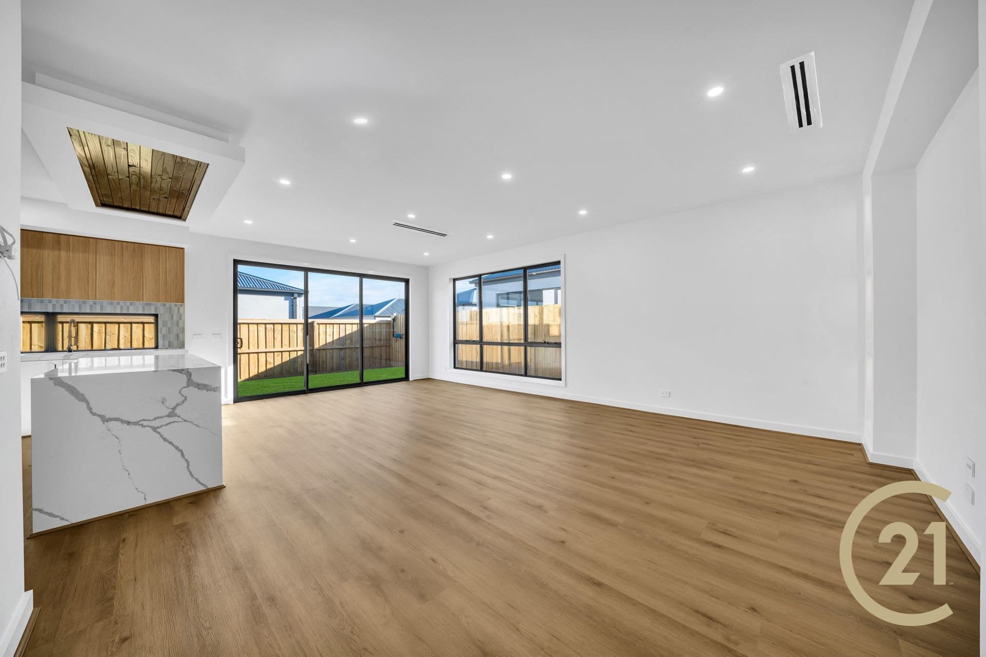 Suite 4 241-244 Caroline Springs Blvd, Caroline Springs, VIC, 3023, Thornhill Park - Thumbnail 7