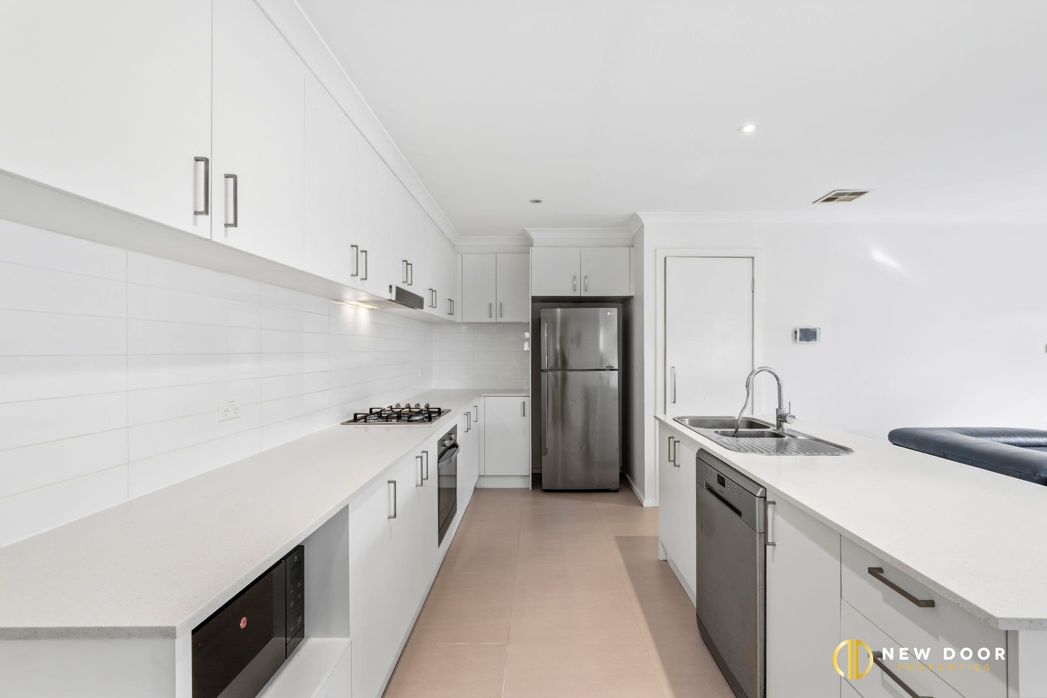 2/14 Andersch Street, Casey ACT, Casey - Thumbnail 2
