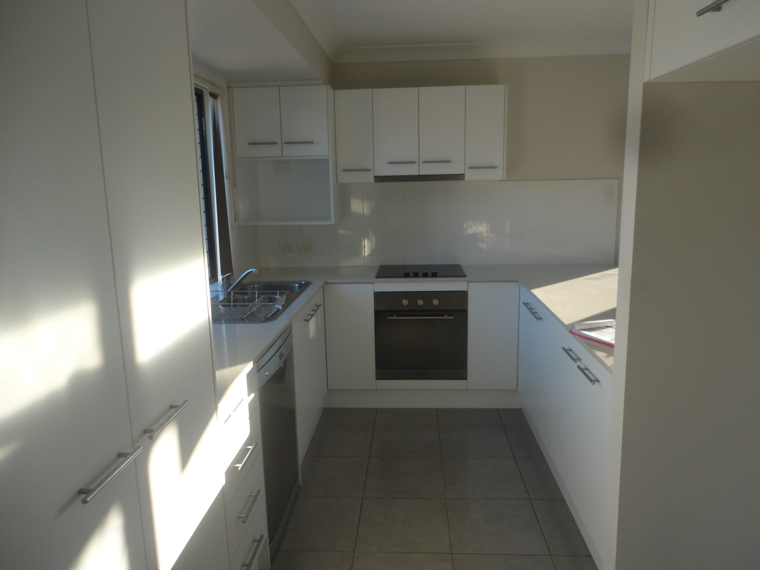 A & B/25 Hugo Drive, Beaudesert - Image 1