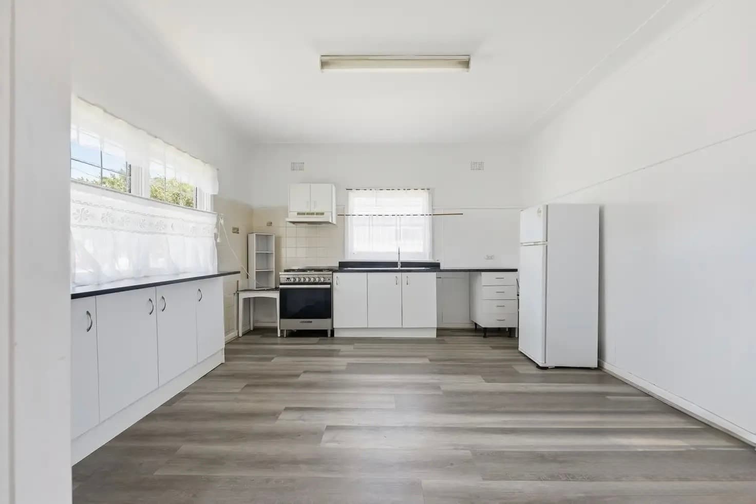 30 Dan Street, CAMPBELLTOWN, NSW 2560, Campbelltown - Image 1