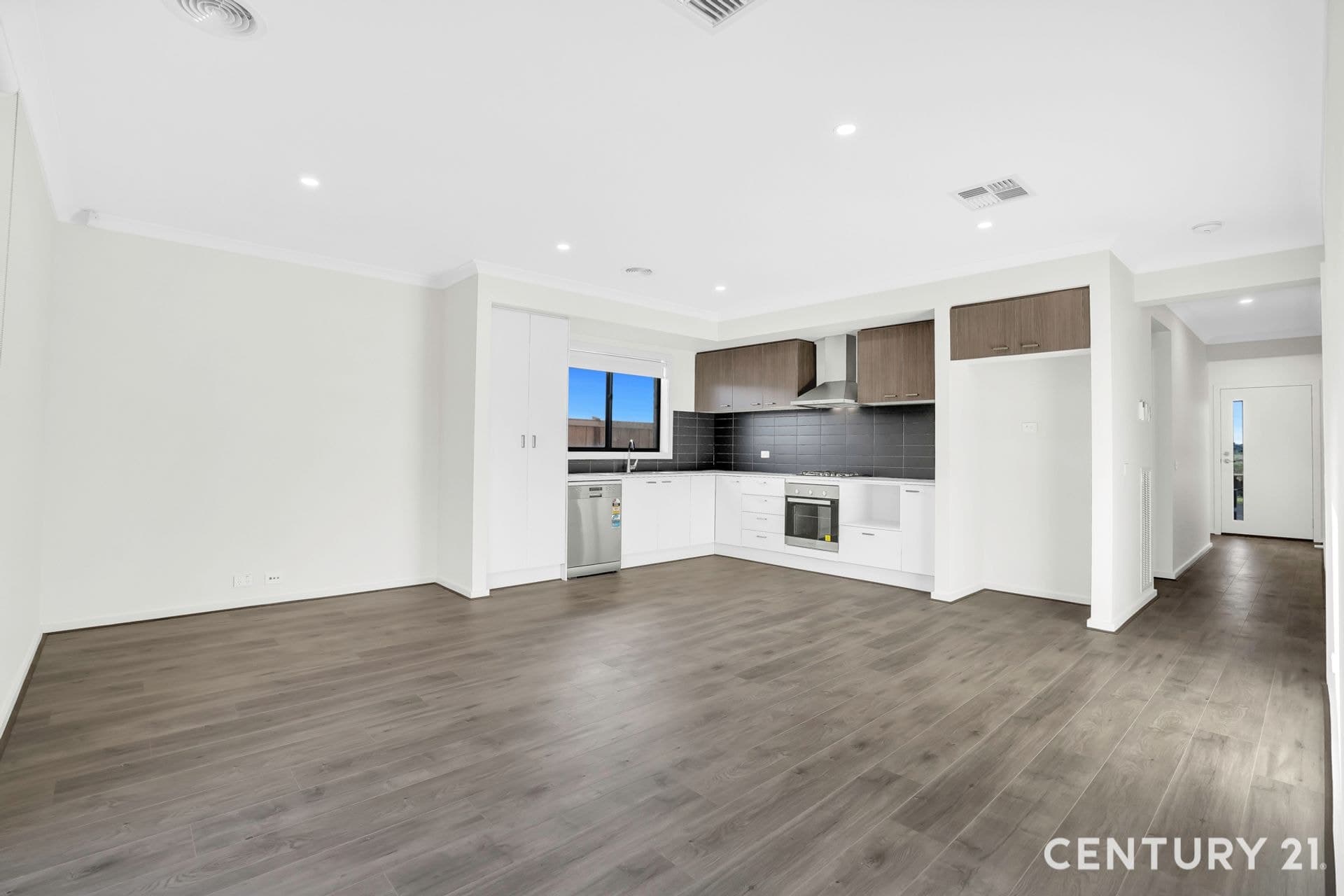 Suite 4 241-244 Caroline Springs Blvd, Caroline Springs, VIC, 3023, Thornhill Park - Thumbnail 8