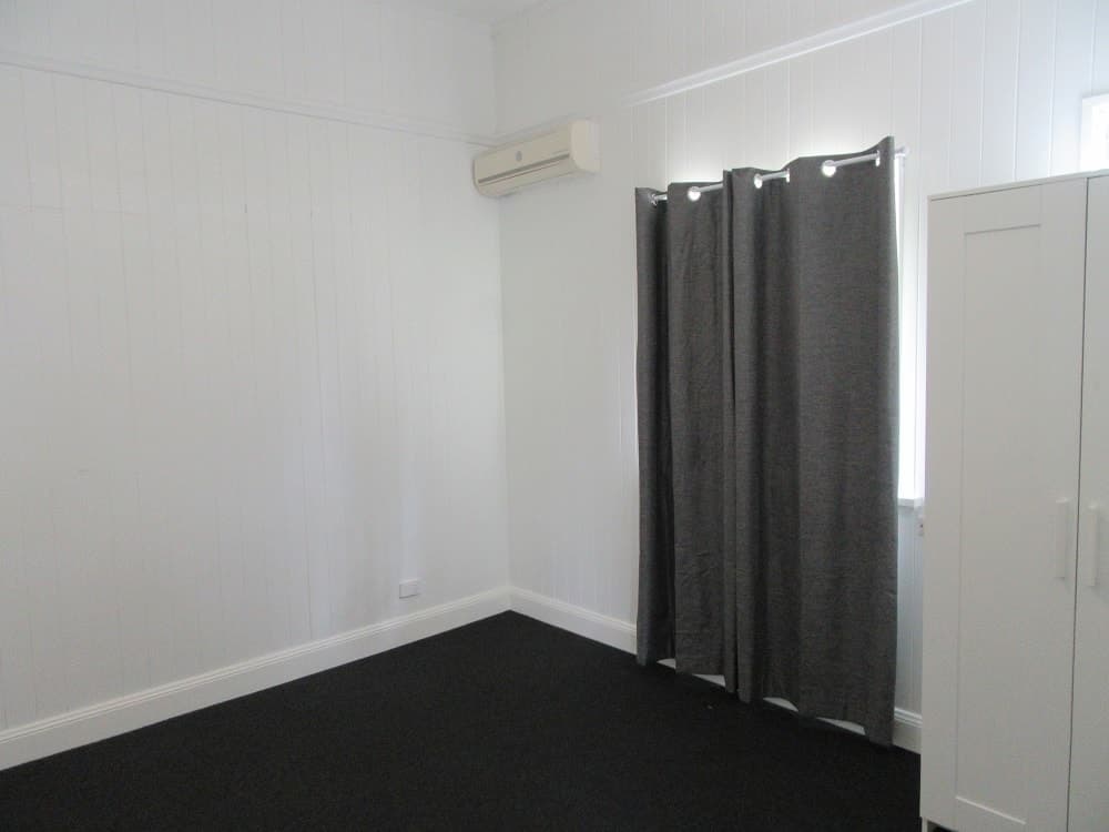 70 Anna Street, Beaudesert - Thumbnail 3
