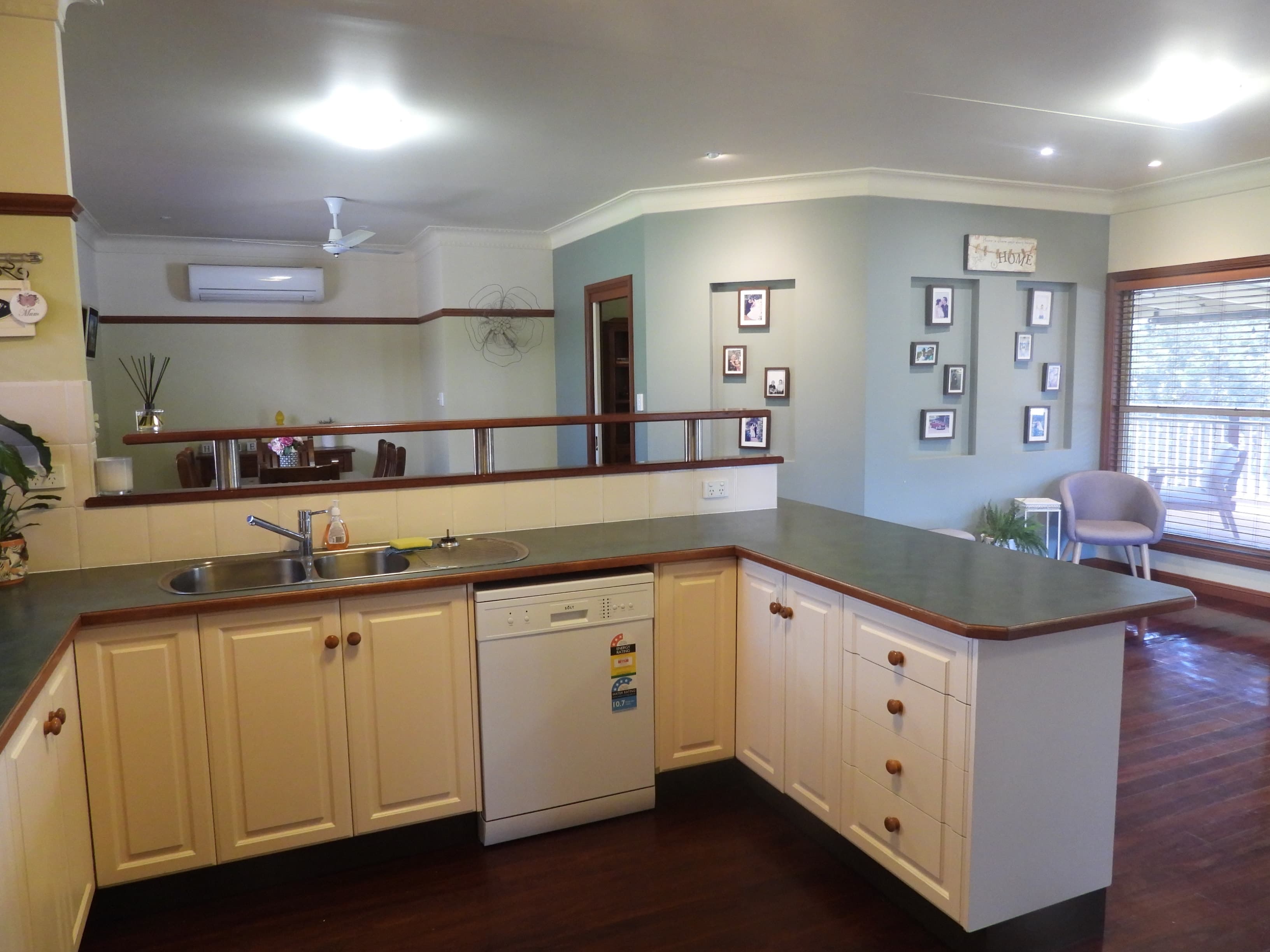 10 Lakeside Court, Beaudesert - Thumbnail 4