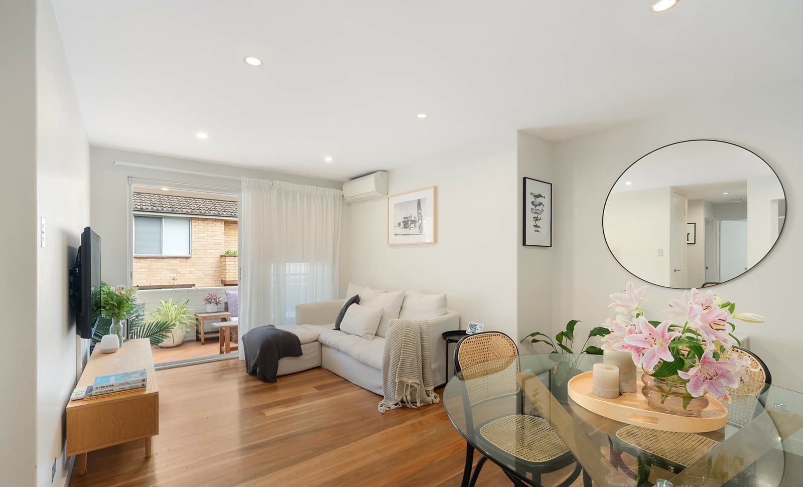 9/4 Ramsay Street,Collaroy, Collaroy - Image 1