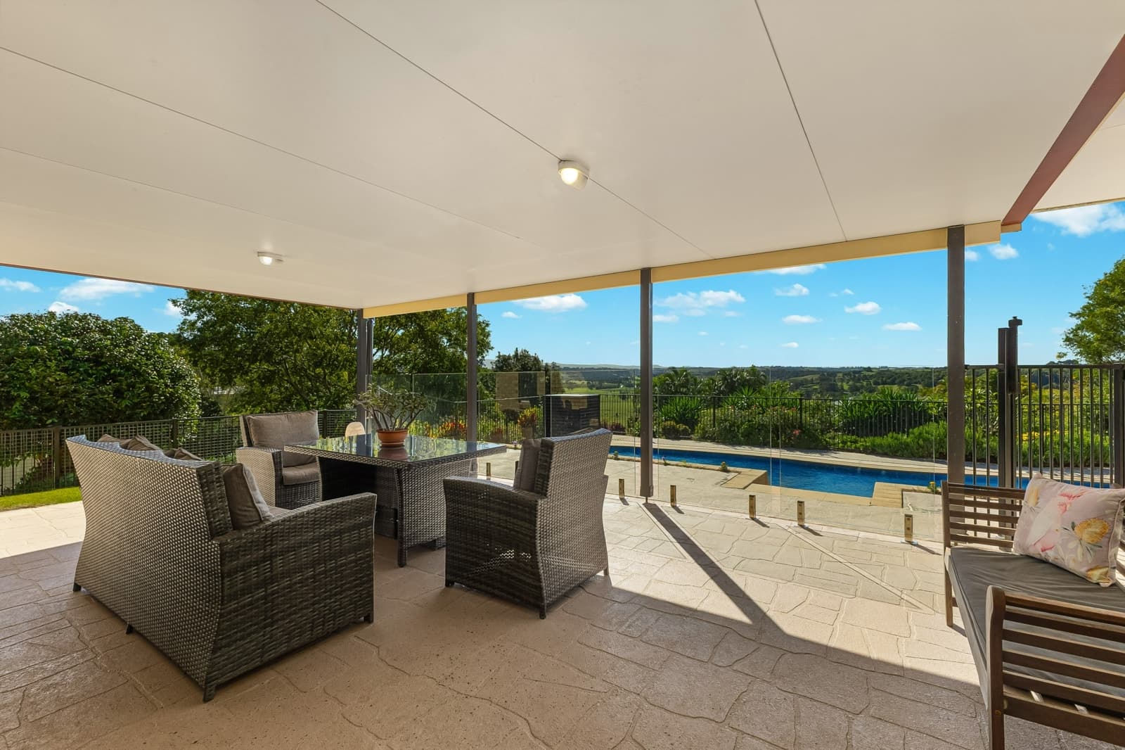 44 Whispering Valley Drive, RICHMOND HILL, Richmond Hill - Image 1