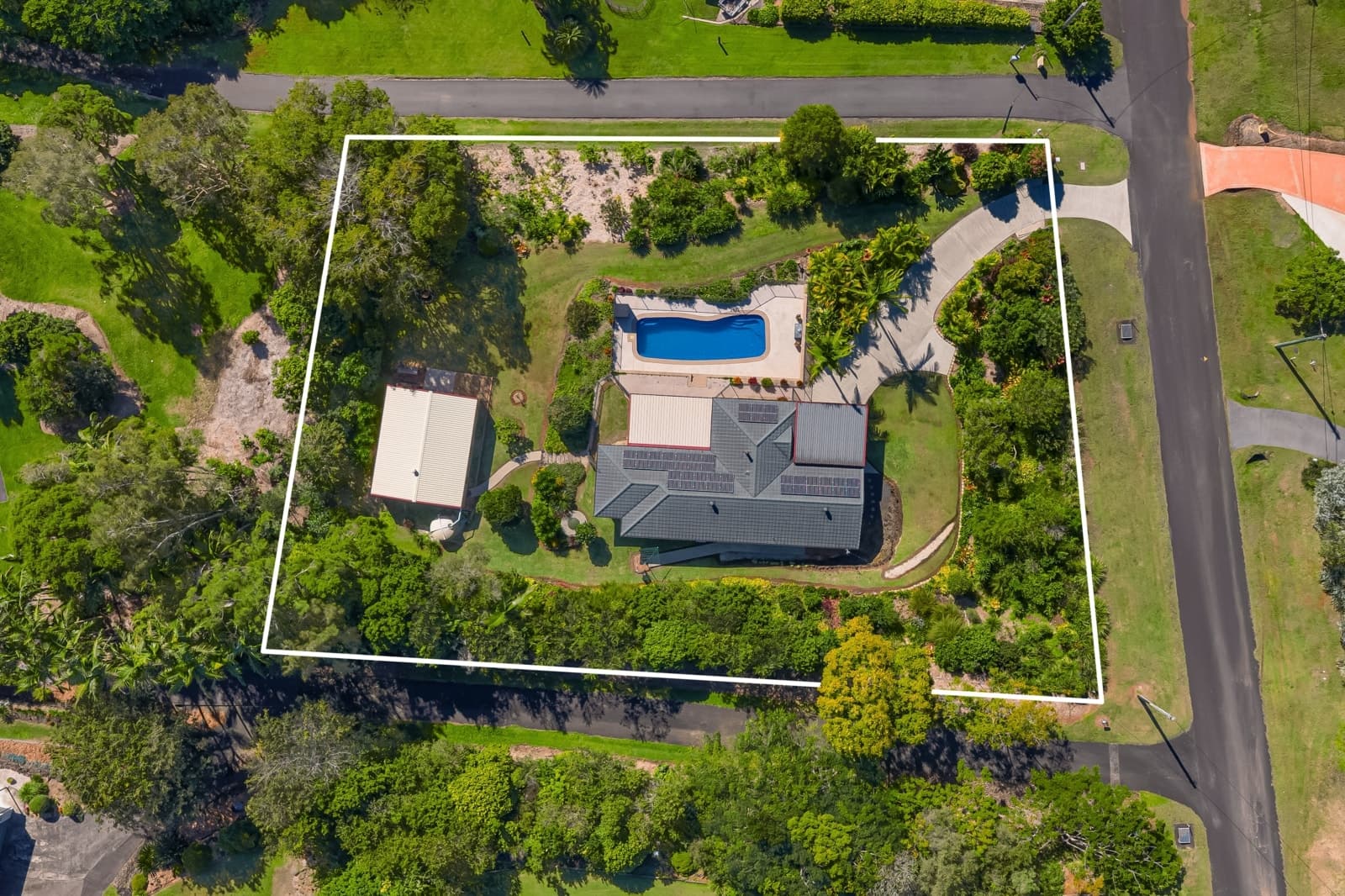 44 Whispering Valley Drive, RICHMOND HILL, Richmond Hill - Thumbnail 2