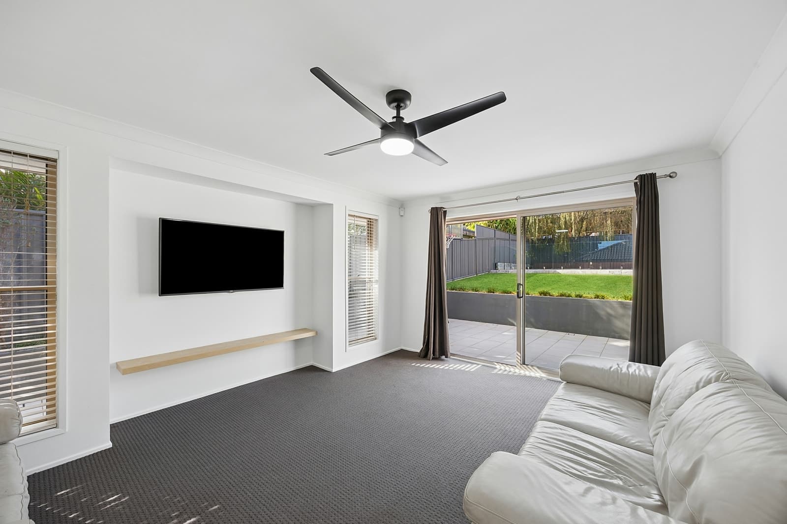 1010 The Entrance Road, FORRESTERS BEACH, Forresters Beach - Thumbnail 4