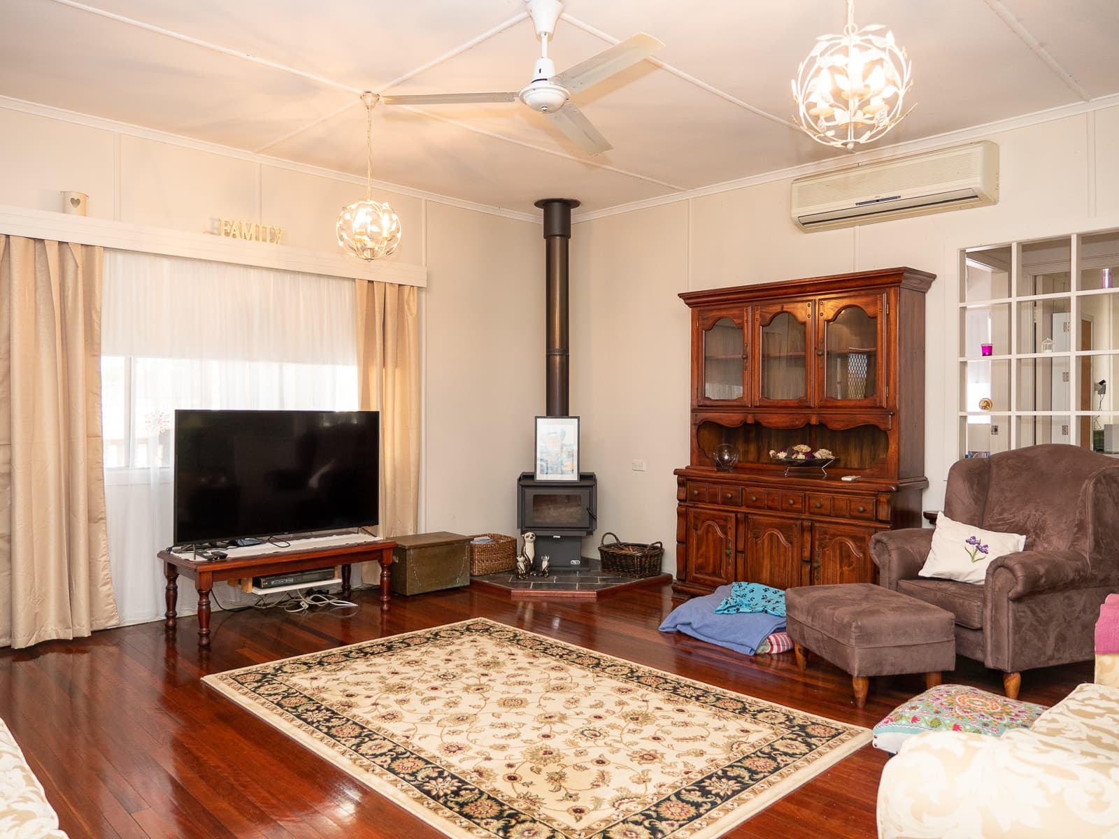 14 Hopkins St, Beaudesert - Thumbnail 2