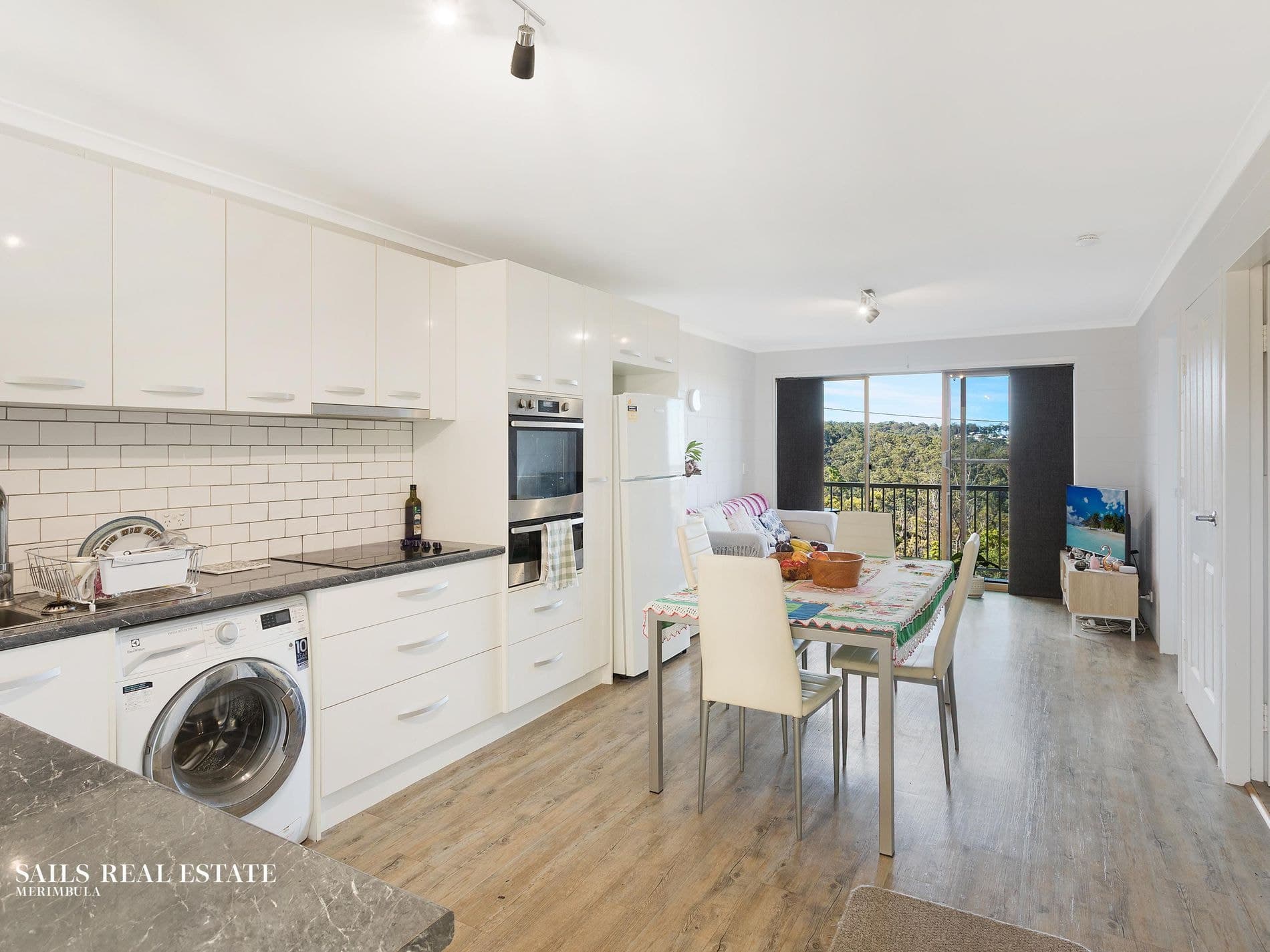 1 / 121, Merimbula - Image 1