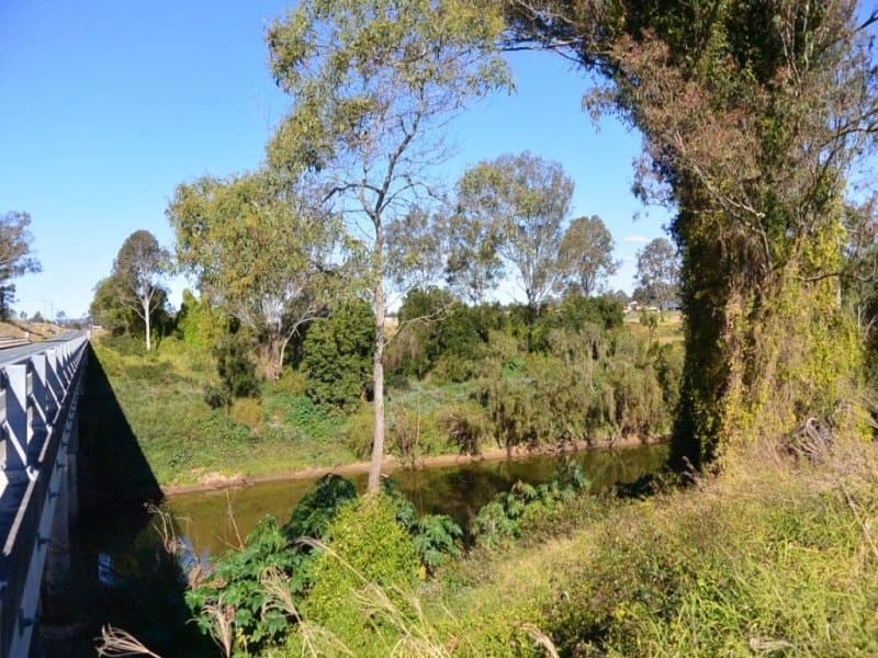 301 Cusack Lane, Jimboomba - Thumbnail 2