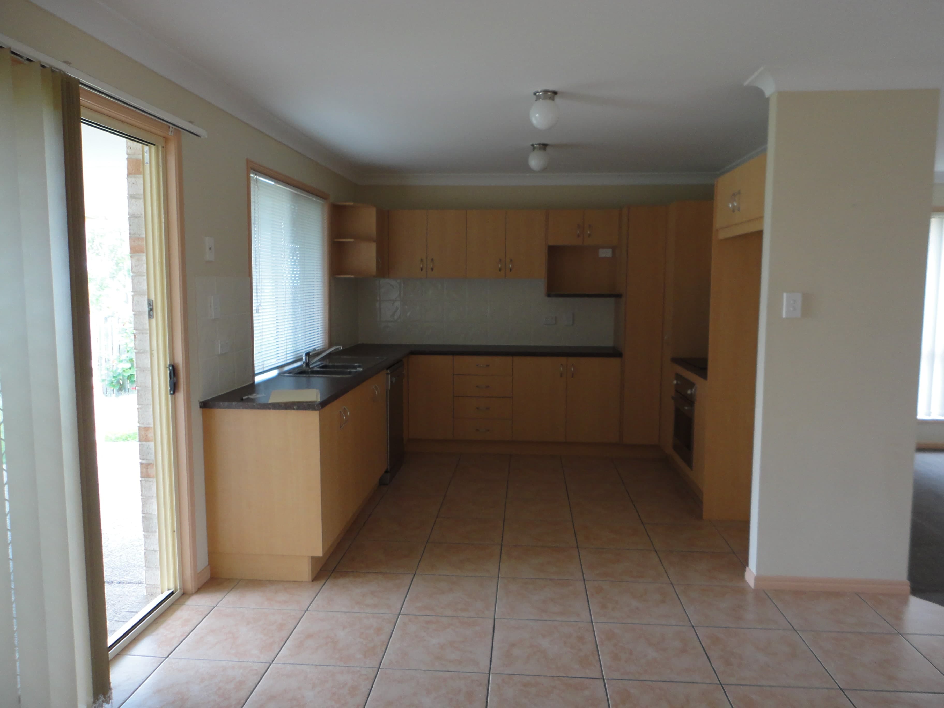 6 Meridian Way, Beaudesert - Thumbnail 5