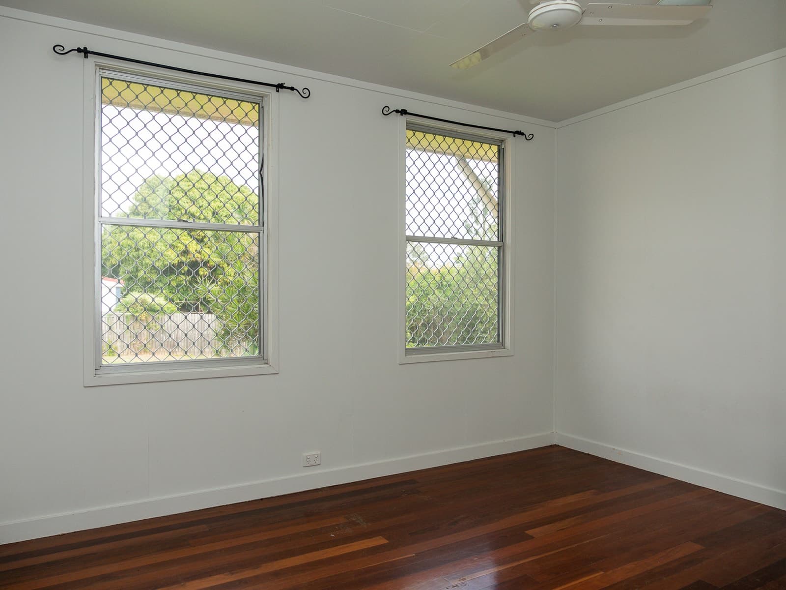 4 Pitt  St, Beaudesert - Thumbnail 2