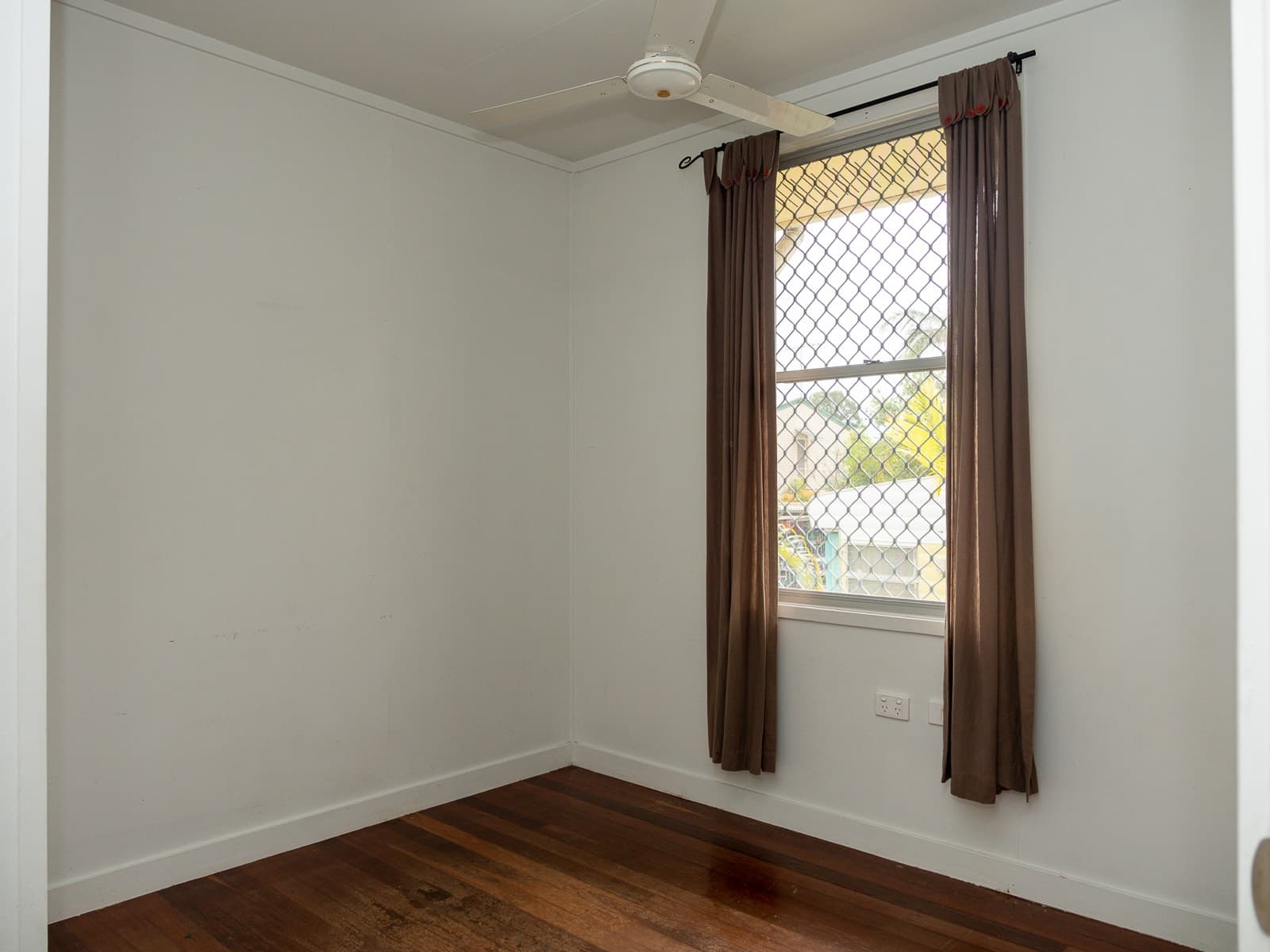 4 Pitt  St, Beaudesert - Thumbnail 3