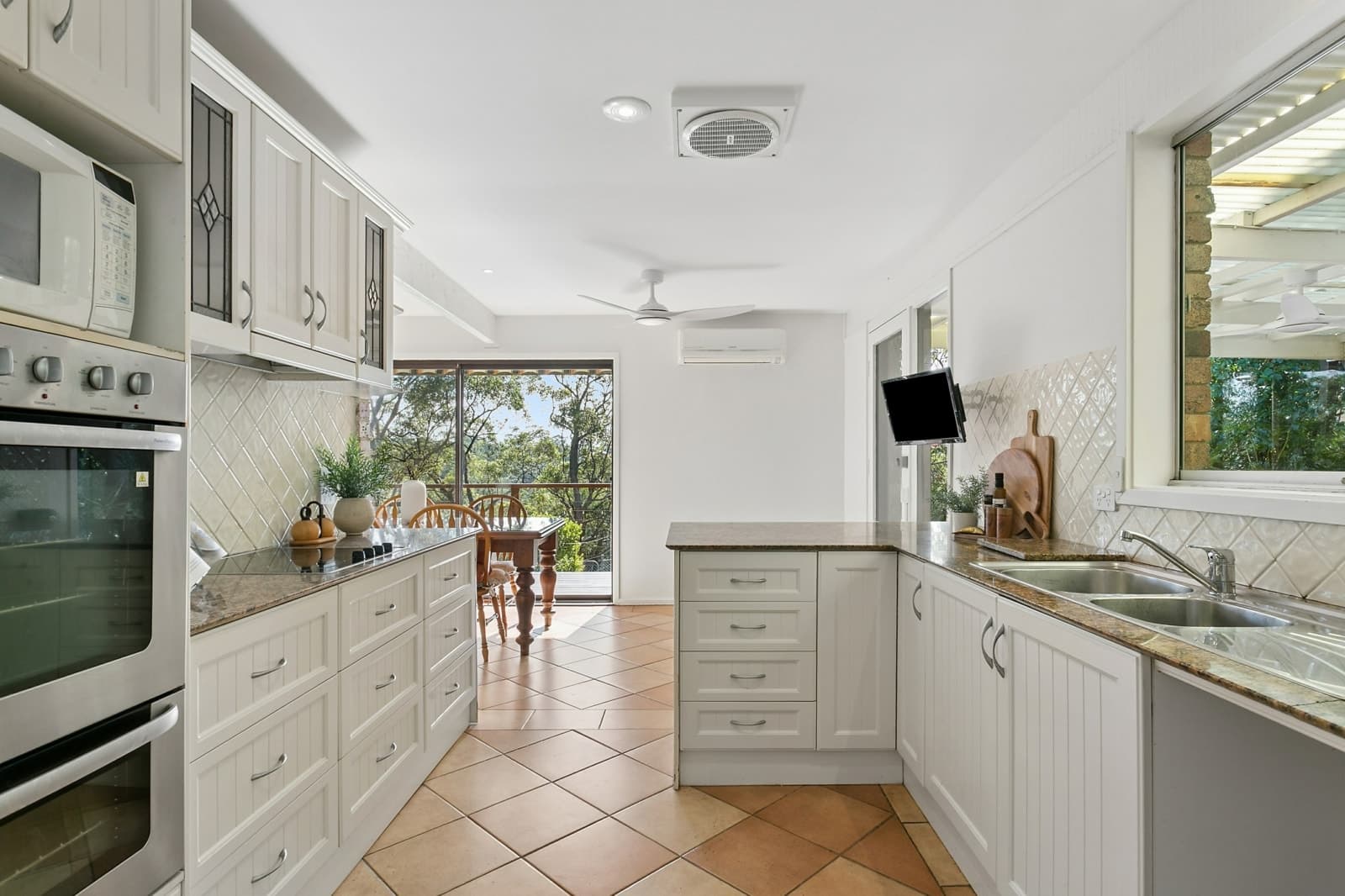 3 Geelong Road, ENGADINE, Engadine - Thumbnail 3