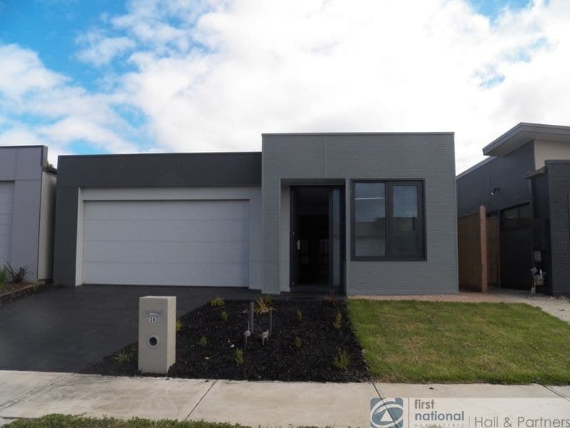 38 Freiberger Grove, Clyde North VIC 3978, Clyde North - Image 1
