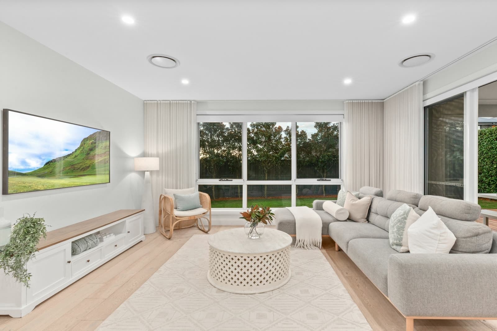 30 Triumph Road (Gables),Box Hill, Box Hill - Thumbnail 6
