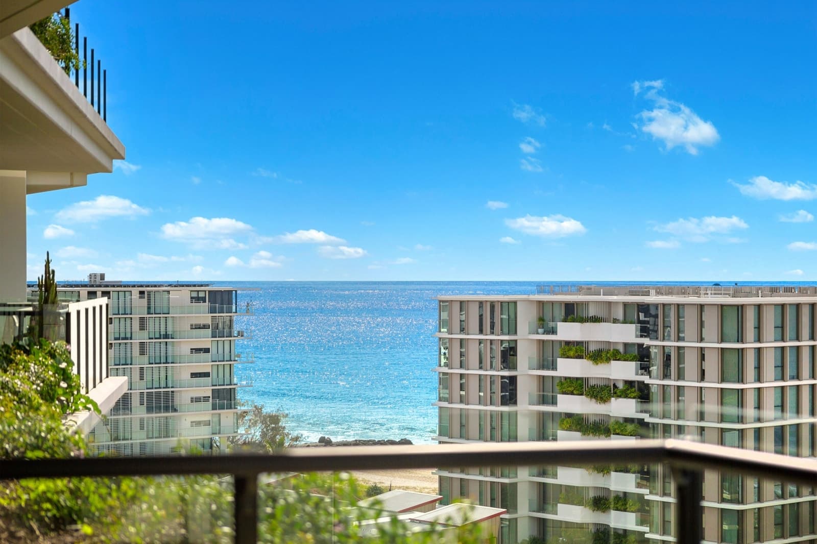 21004/1328 Gold Coast Highway, PALM BEACH, Palm Beach - Thumbnail 2