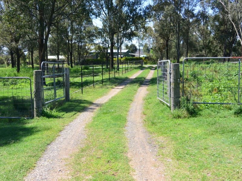 53 Veresdale Scrub Rd, Gleneagle - Image 1