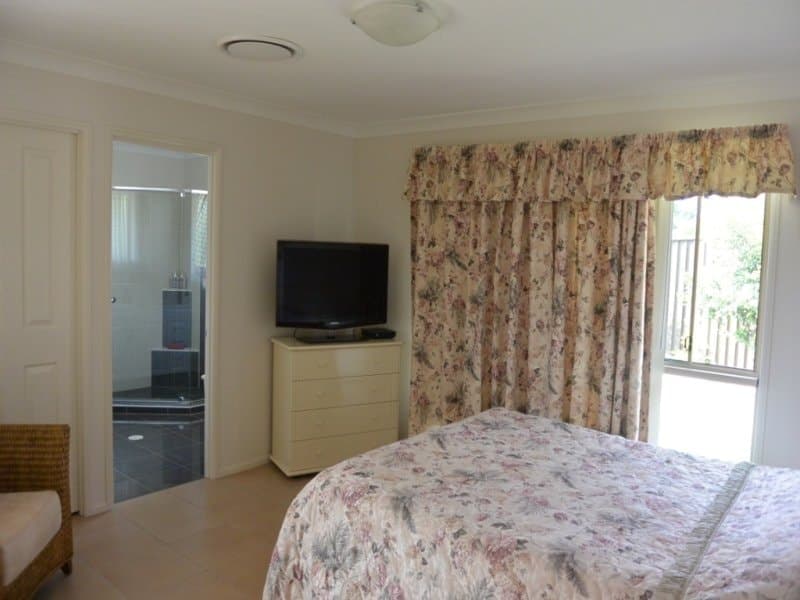 10-14 Tequesta Drive, Beaudesert - Thumbnail 5