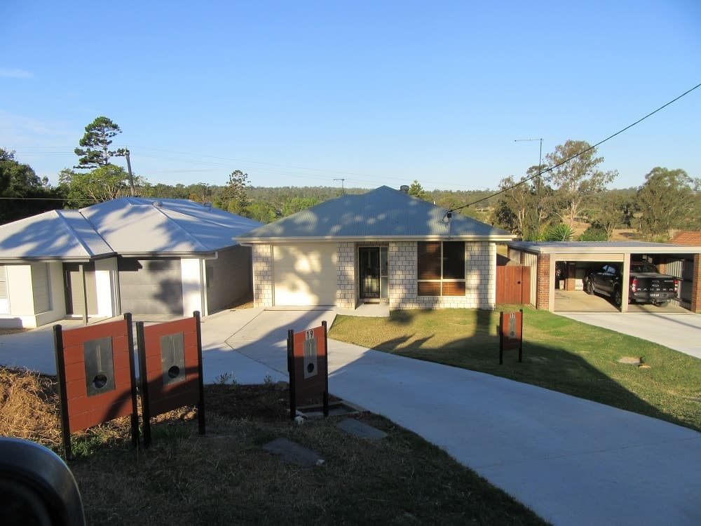 Beauview Crescent, Beaudesert - Thumbnail 2