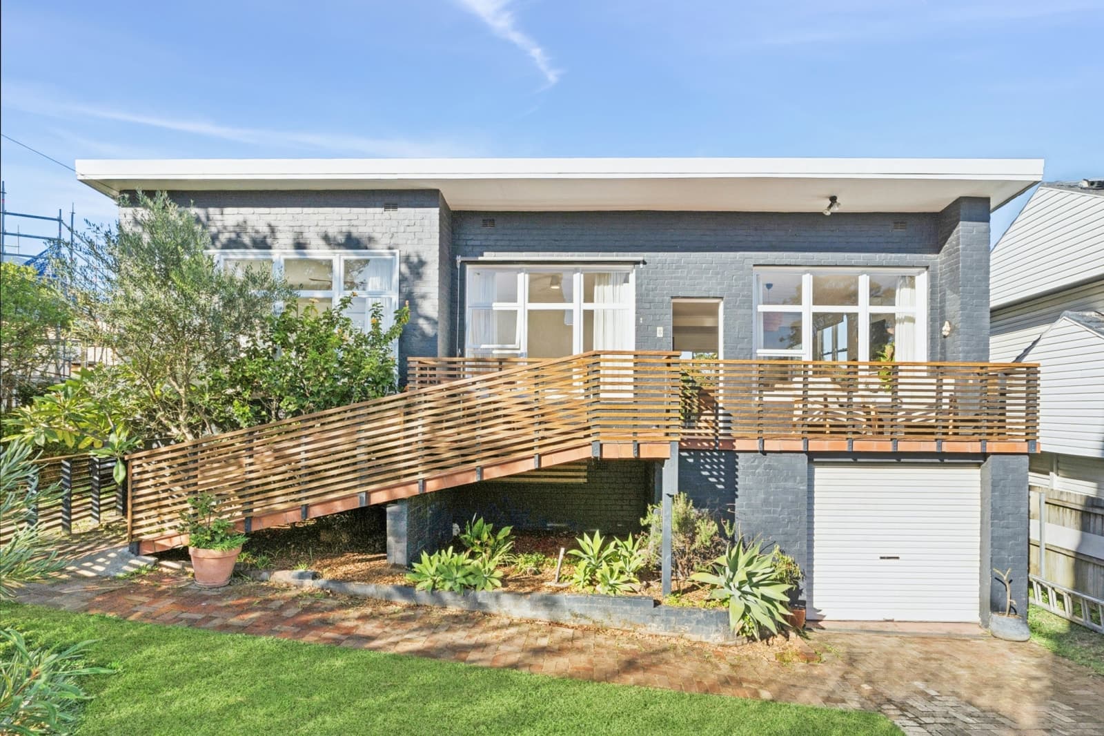 8 Churchill Crescent,Allambie Heights, Allambie Heights - Image 1