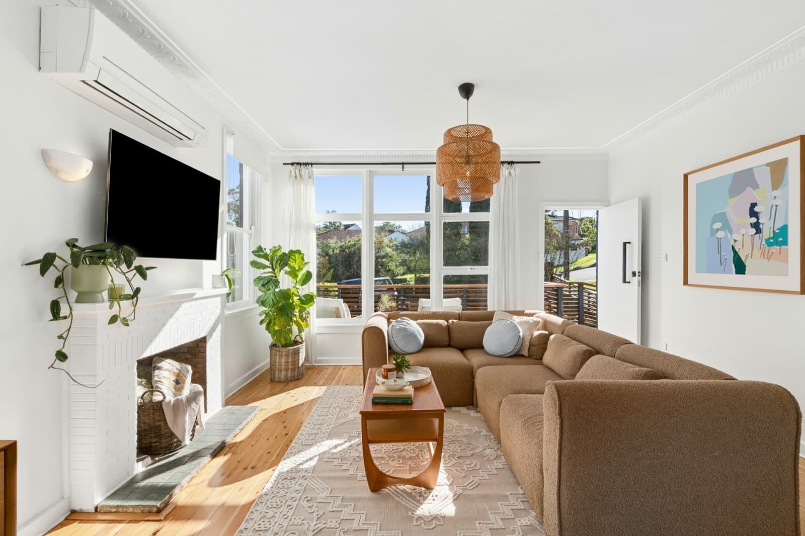 8 Churchill Crescent, ALLAMBIE HEIGHTS, Allambie Heights - Thumbnail 2
