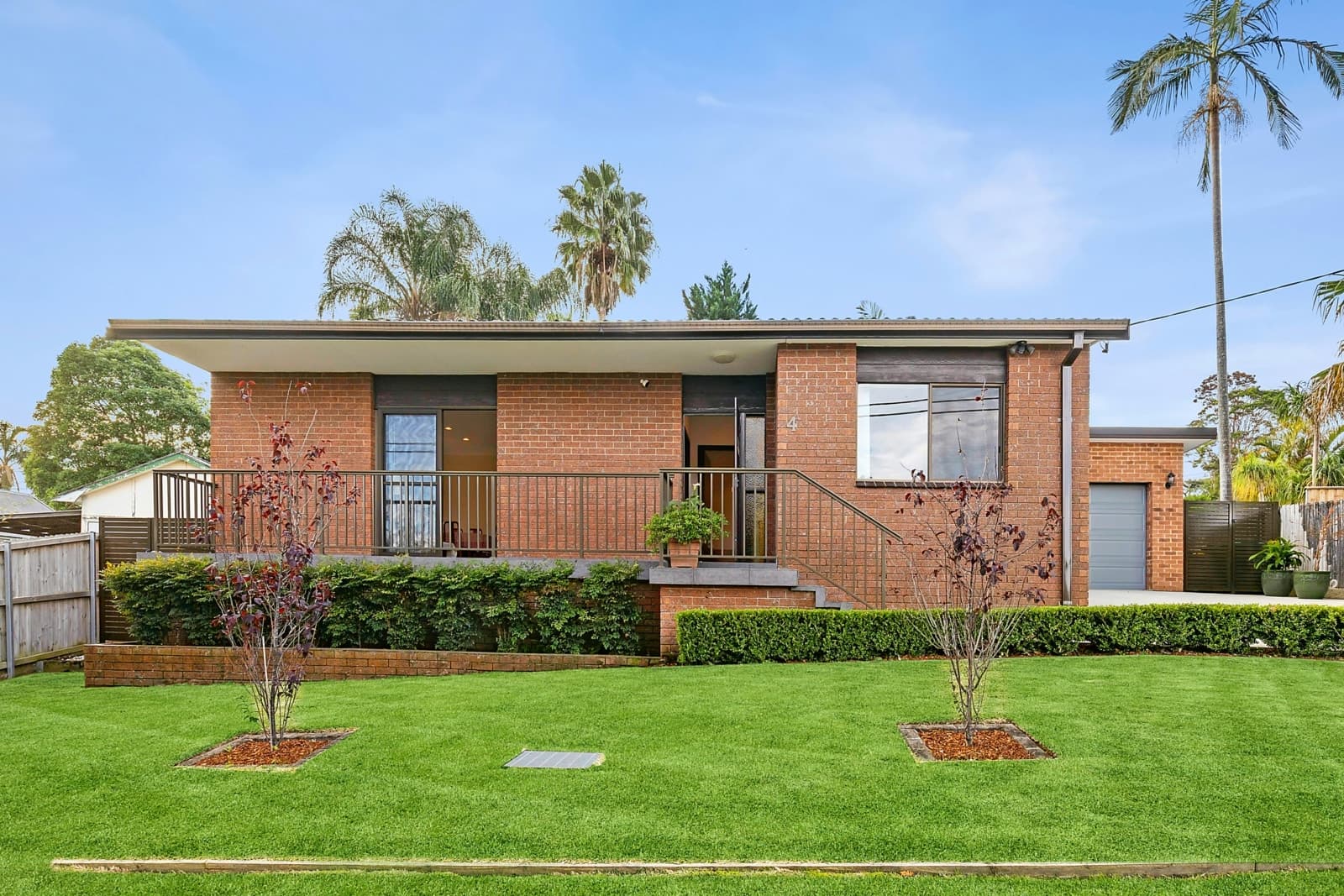 4 Goondari Road, ALLAMBIE HEIGHTS, Allambie Heights - Image 1