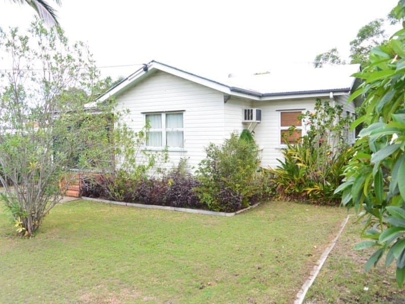 12  Kamarooka St, Beaudesert - Thumbnail 2