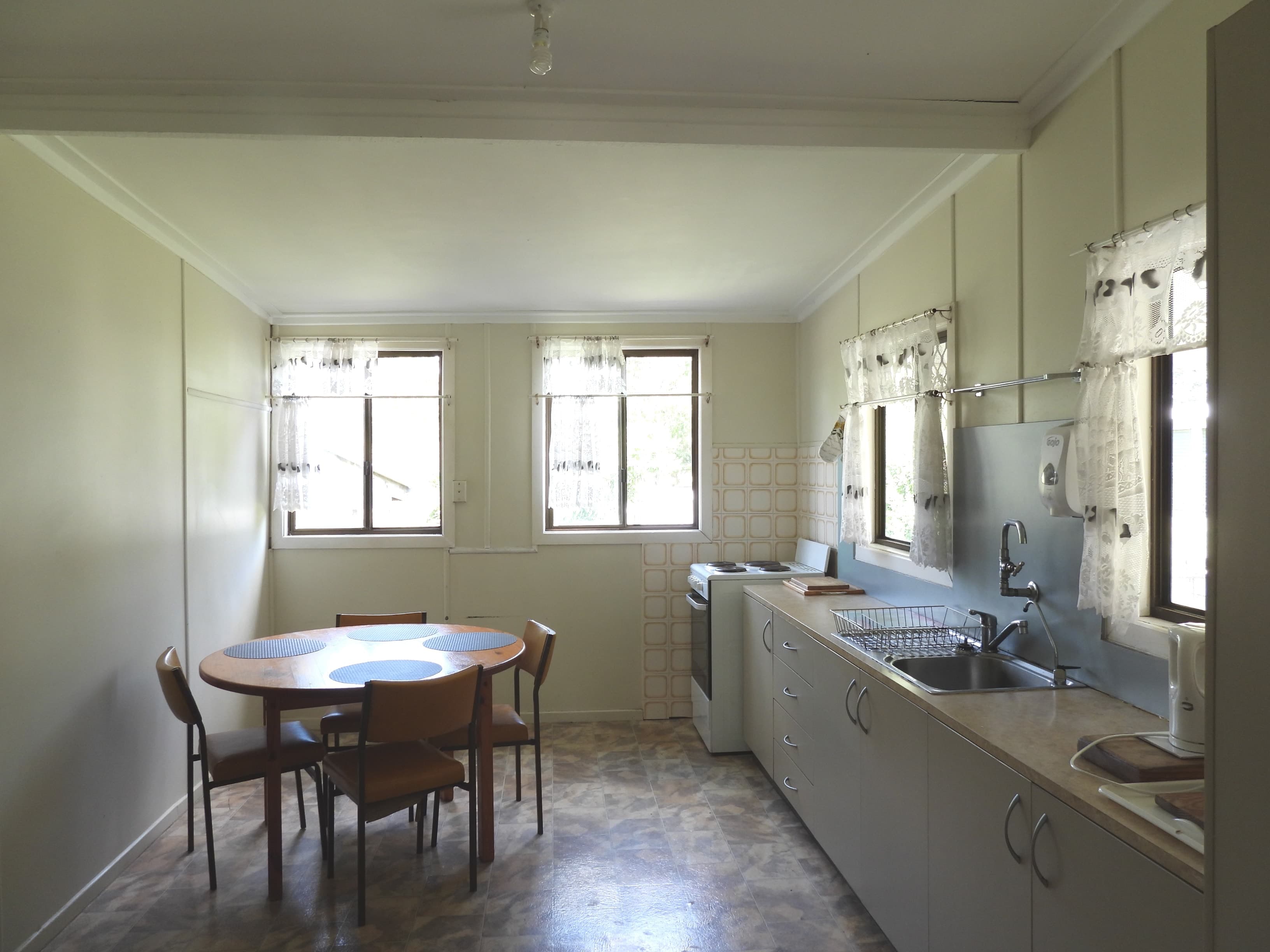 37 Arthur Street, Beaudesert - Thumbnail 2