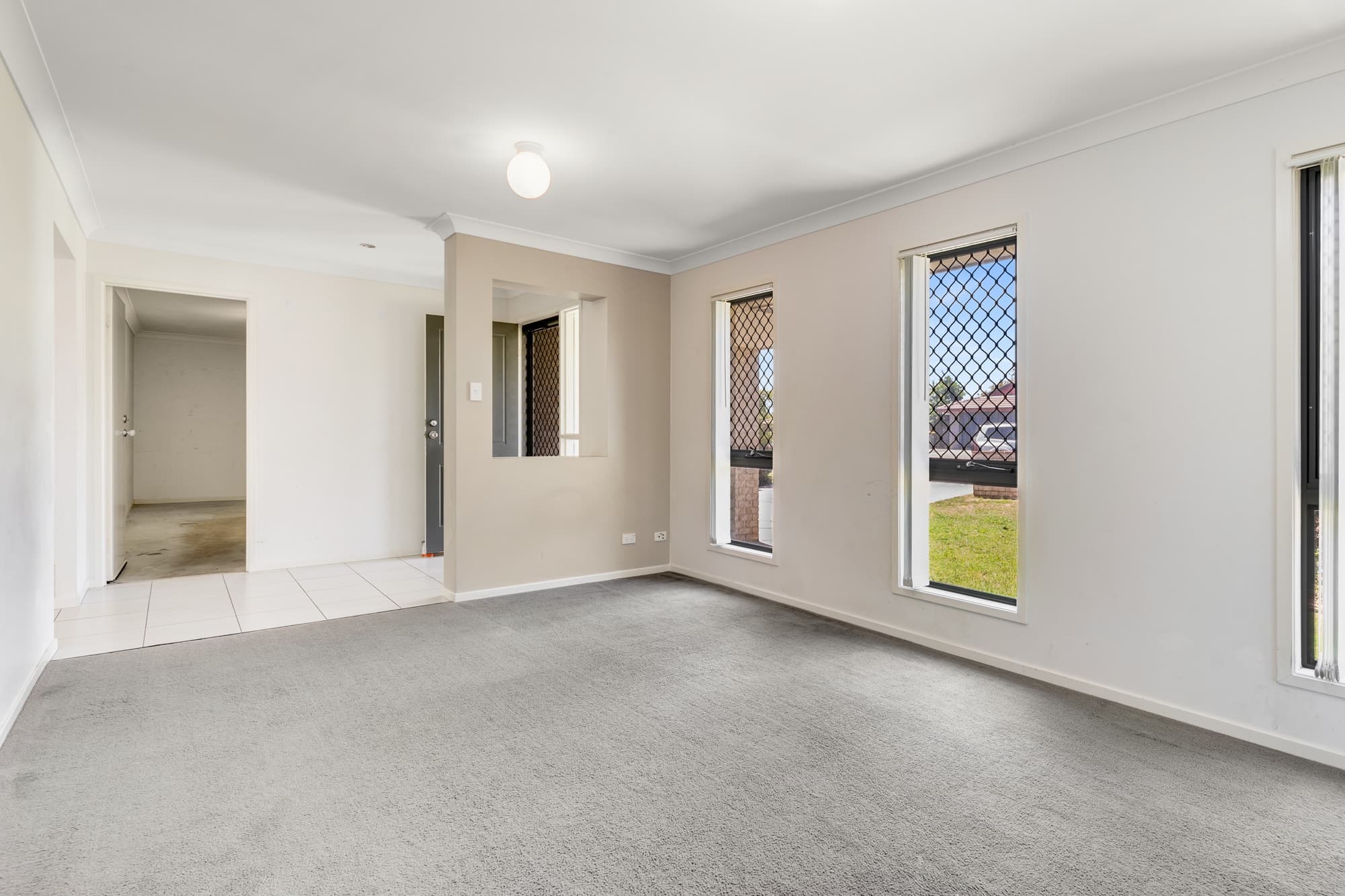 64-66  Tequesta Drive, Beaudesert - Thumbnail 3