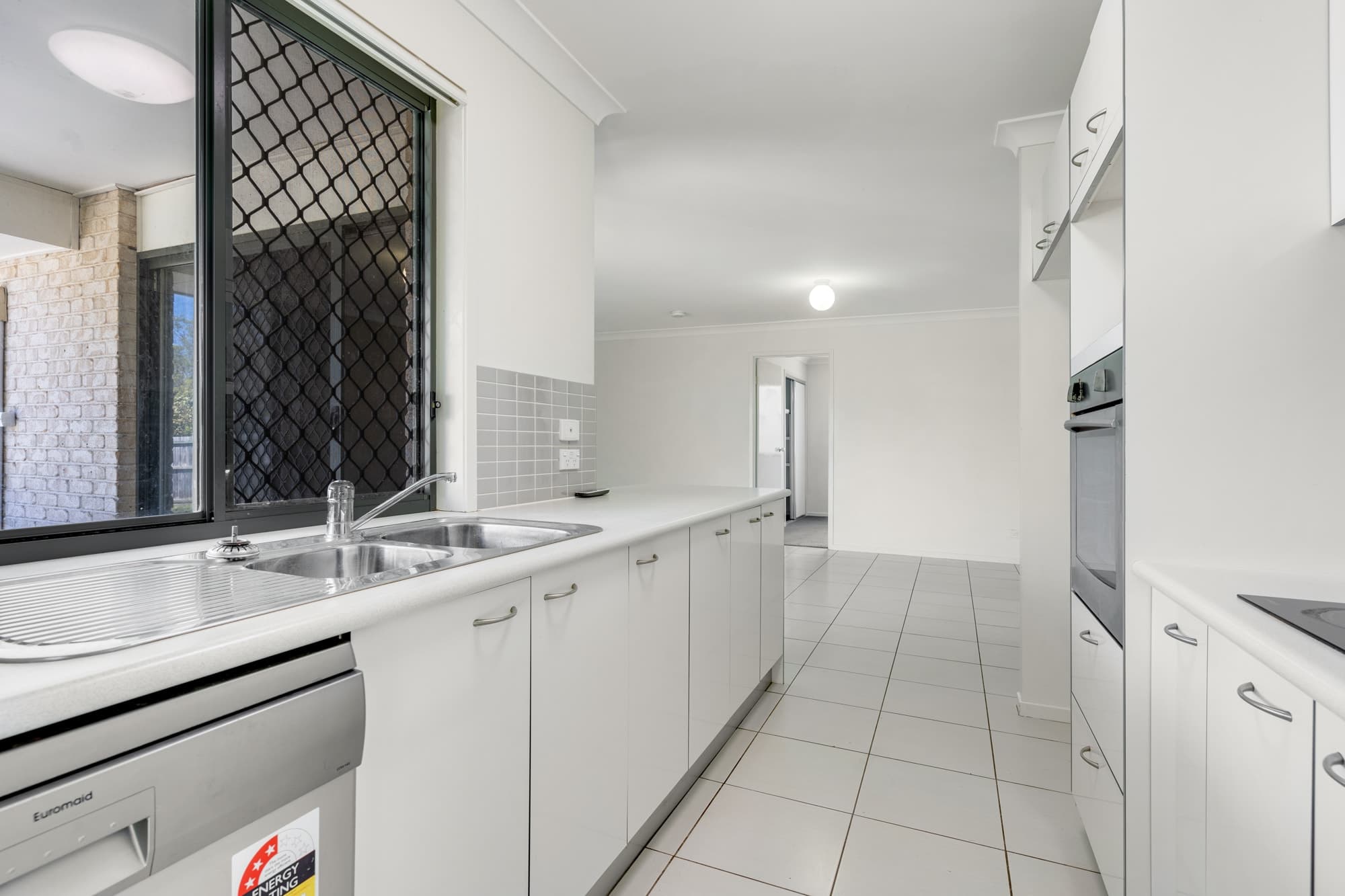 64-66  Tequesta Drive, Beaudesert - Thumbnail 6