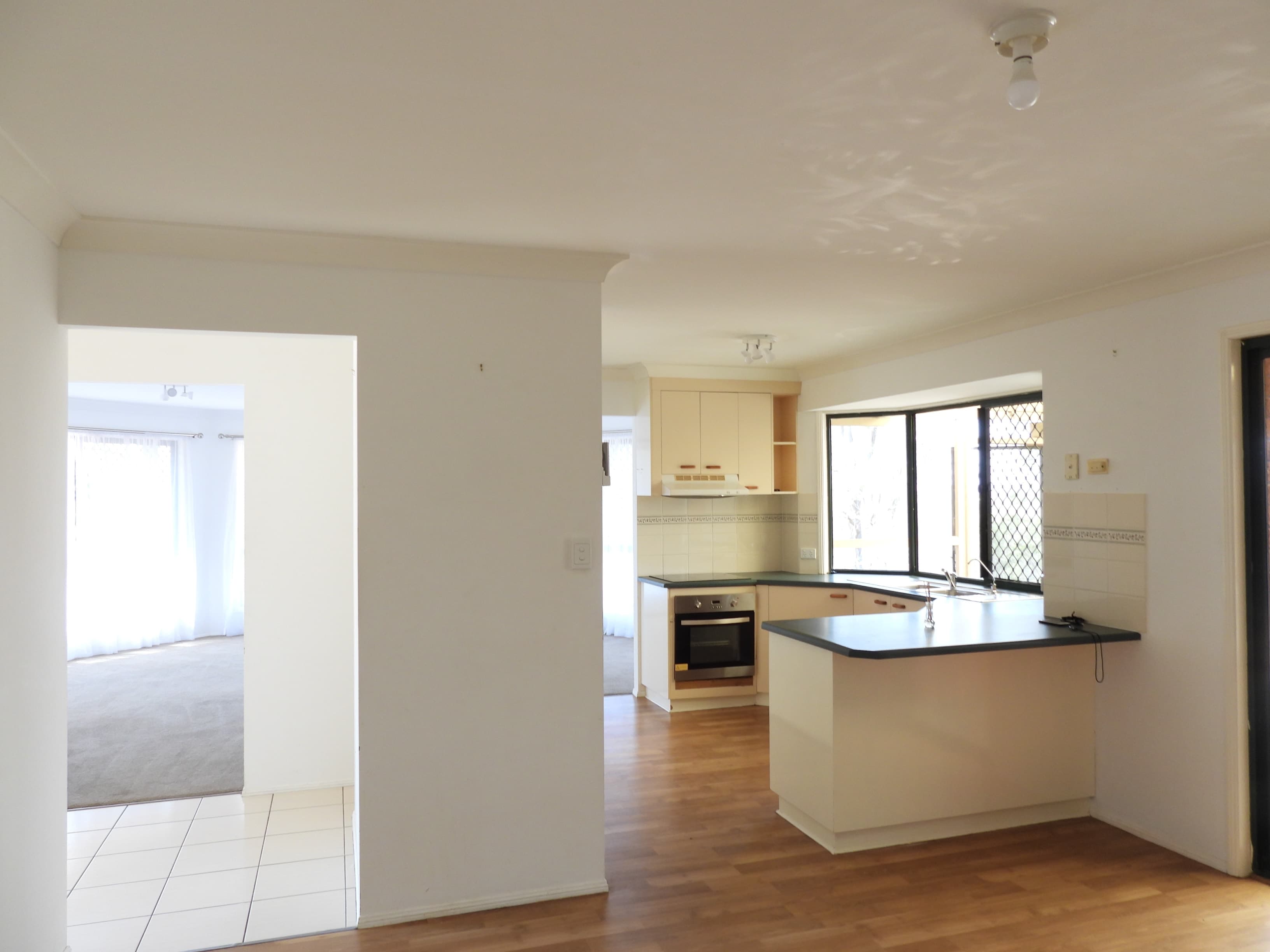 11 Charles Place, Kooralbyn - Thumbnail 3