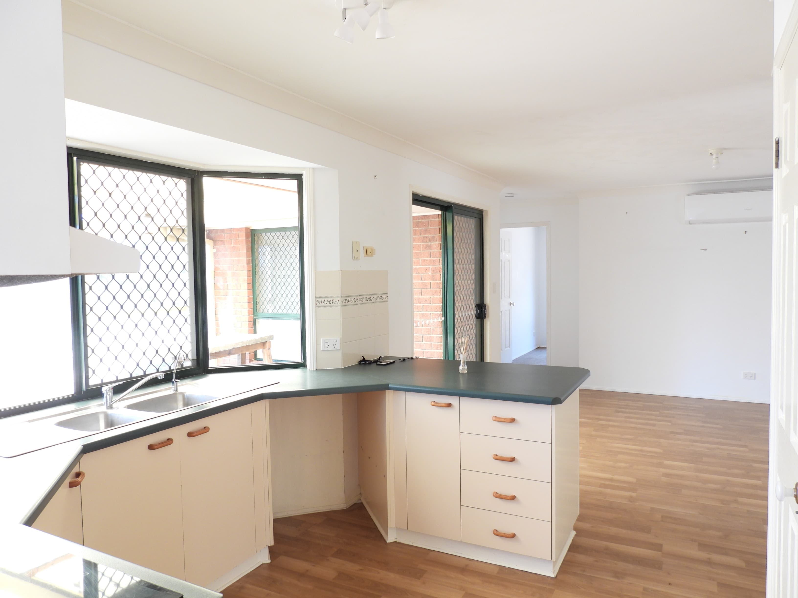 11 Charles Place, Kooralbyn - Thumbnail 5