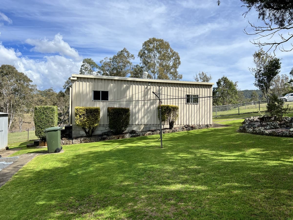3 Hardgrave Street, Rathdowney - Thumbnail 2