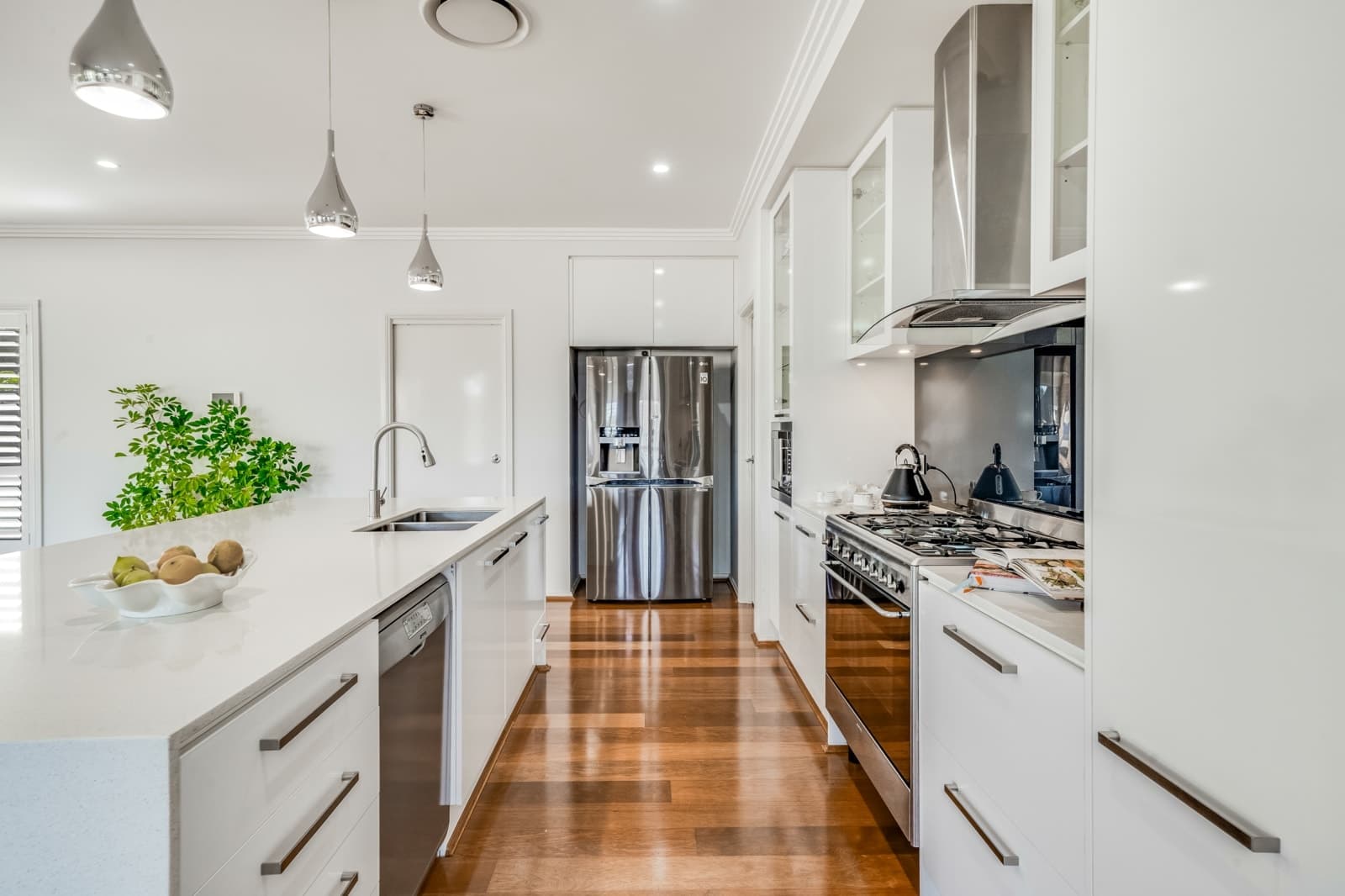 2 Daffodil Crescent, KELLYVILLE, Kellyville - Thumbnail 2