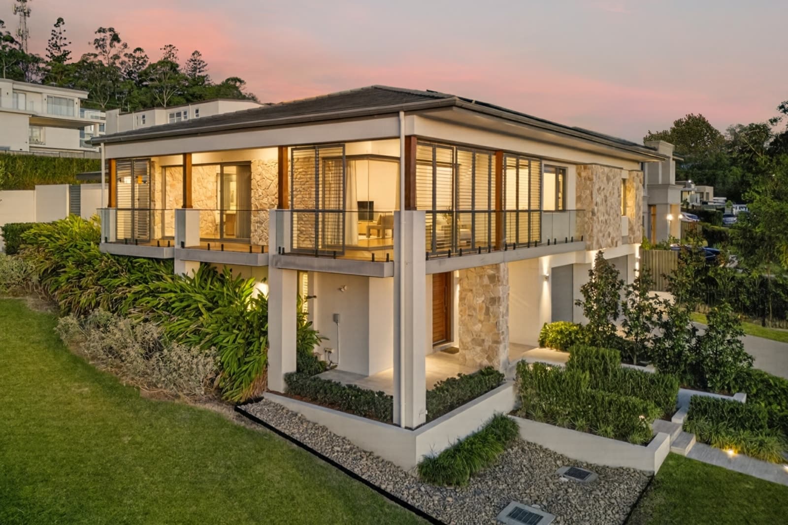 2 Murrung Way, CASTLE HILL, Castle Hill - Thumbnail 2