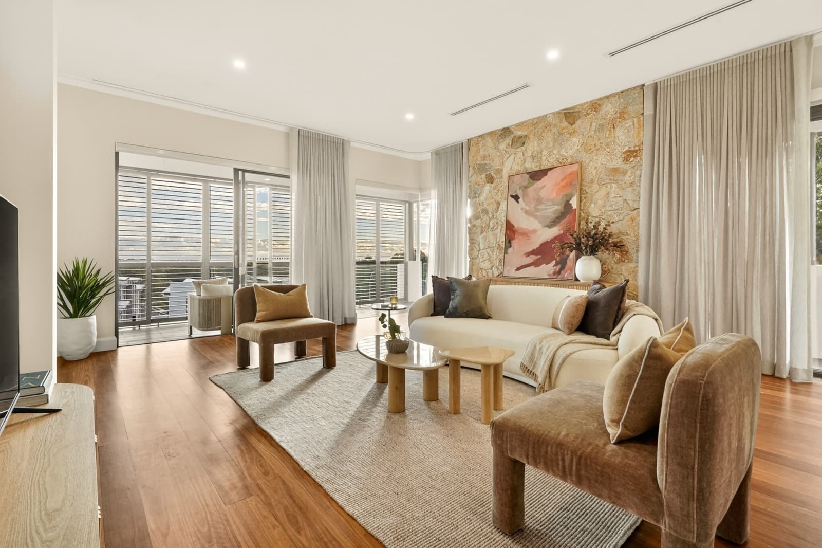 2 Murrung Way, CASTLE HILL, Castle Hill - Thumbnail 4