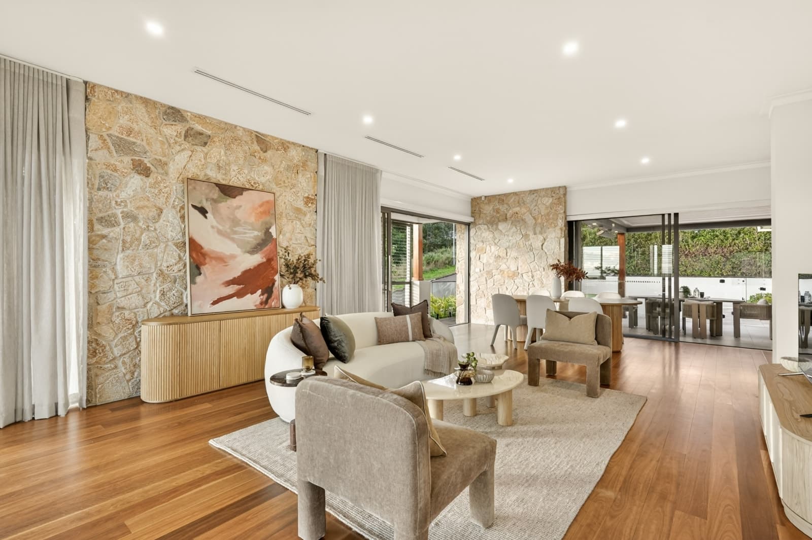 2 Murrung Way, CASTLE HILL, Castle Hill - Thumbnail 5