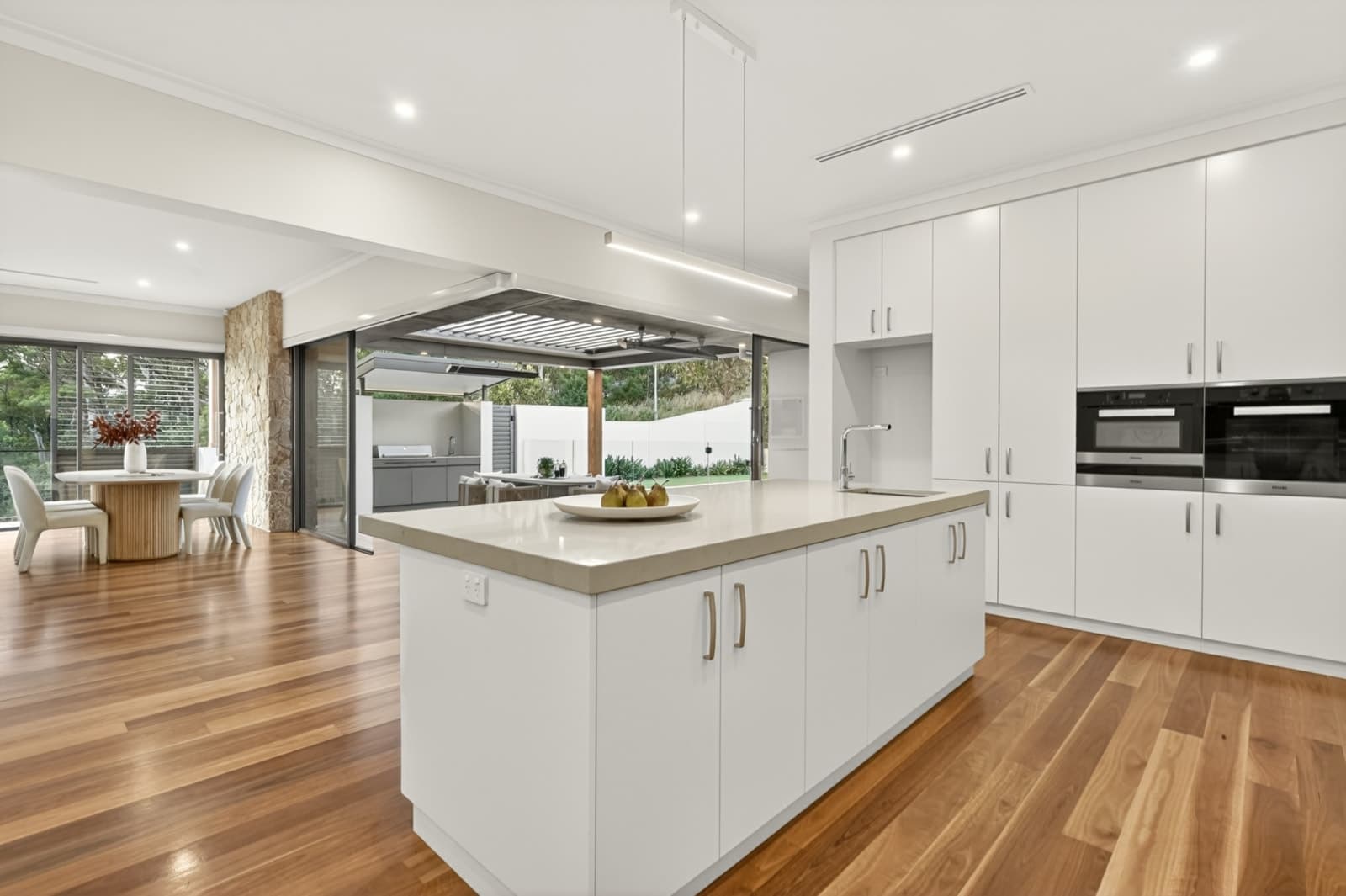 2 Murrung Way, CASTLE HILL, Castle Hill - Thumbnail 8