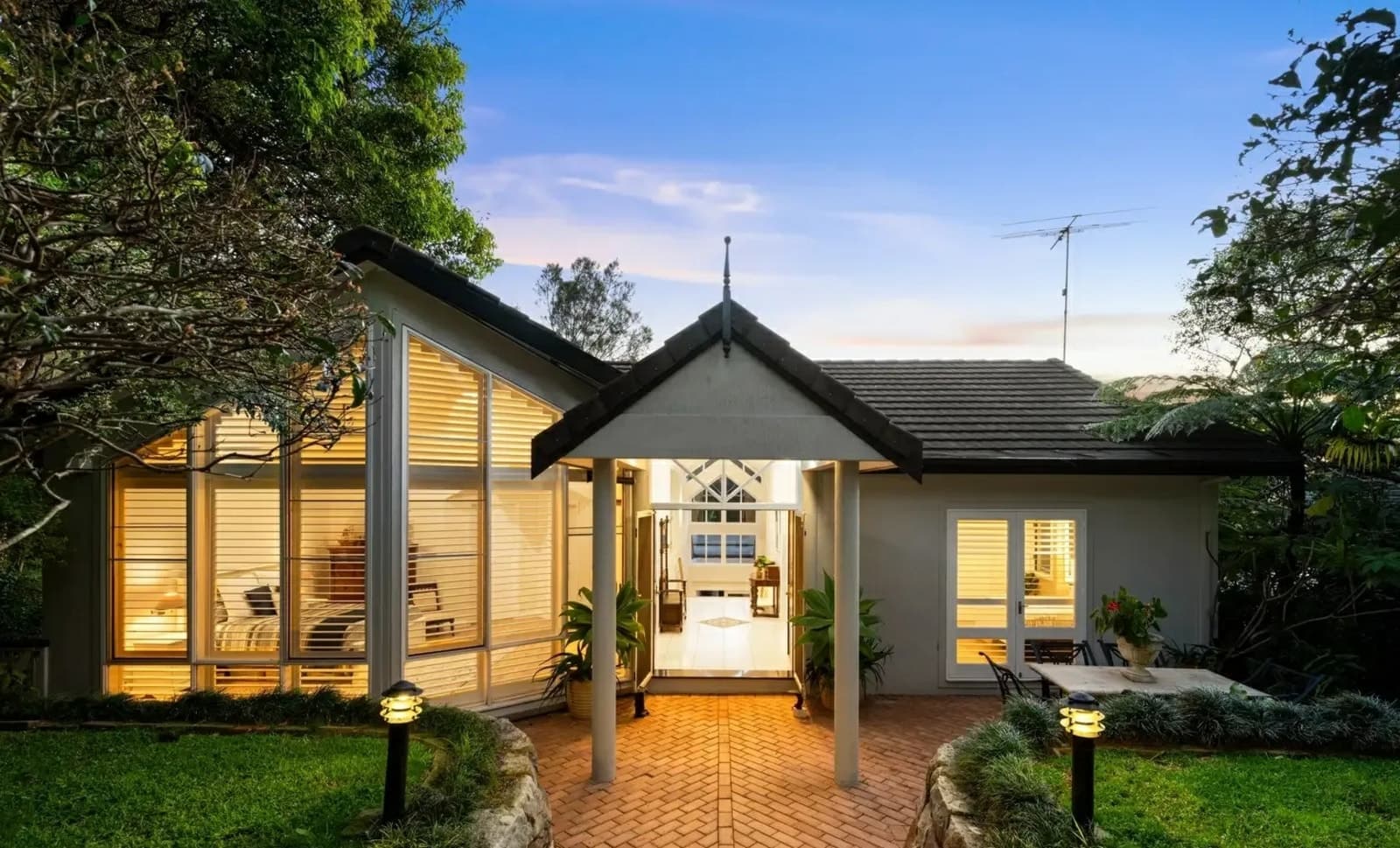 166 Crescent Road, NEWPORT, Newport - Thumbnail 2