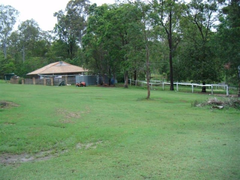 304 Tamborine Mtn Rd, Tamborine - Thumbnail 2