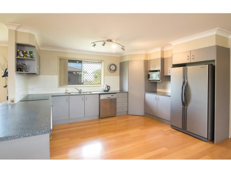 18-22 Aspen Way, Gleneagle - Thumbnail 3