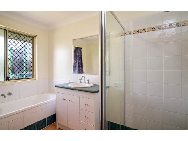 18-22 Aspen Way, Gleneagle - Thumbnail 5